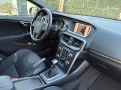 Volvo V40 - 2.0 T2 Nordic+