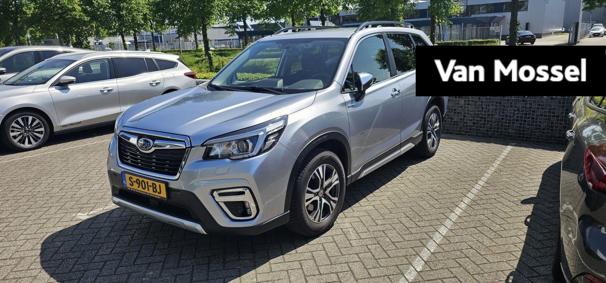 Subaru Forester - 2.0i e-BOXER Luxury | 4x4 | AUTOMAAT | LUXURY | PARKEERSENSOREN | ELEKTRISCHE ACHTERKLEP | - AutoWereld.nl