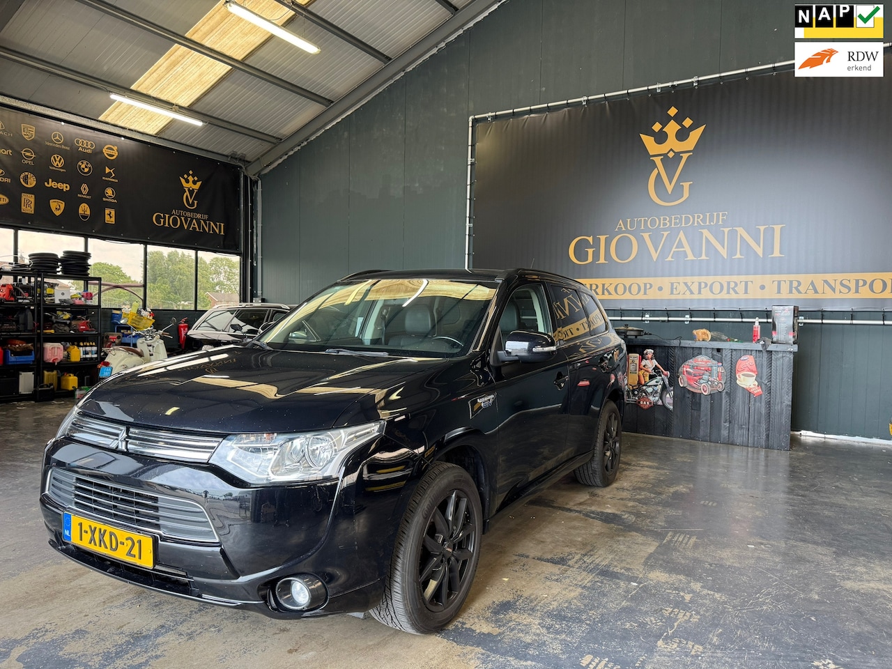 Mitsubishi Outlander - 2.0 PHEV Business Edition inruilen is mogelijk - AutoWereld.nl