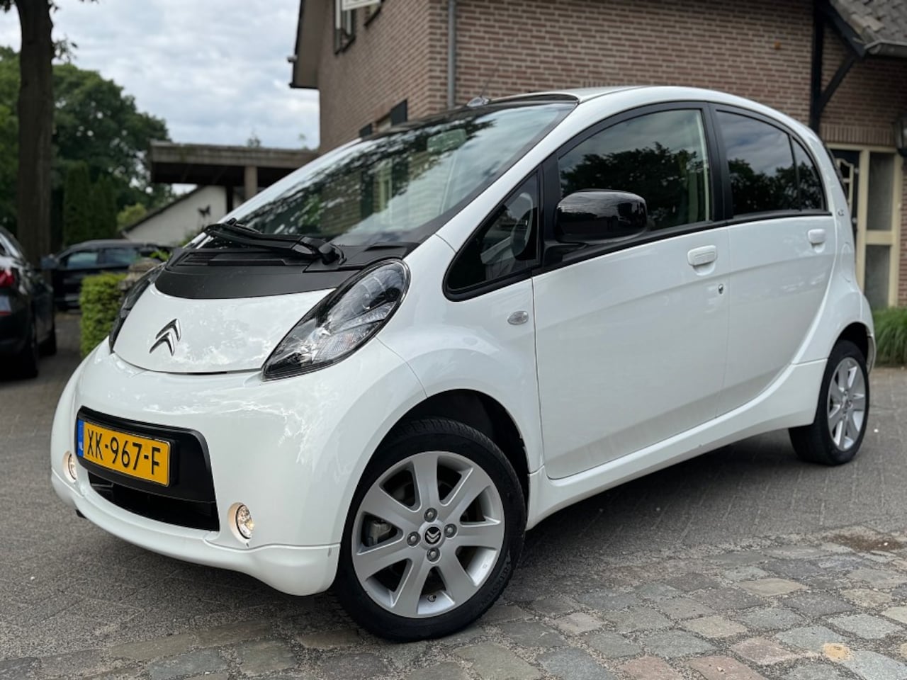 Citroën C-Zero - 4-persoons 16 kWh airco,audio,lmv - AutoWereld.nl