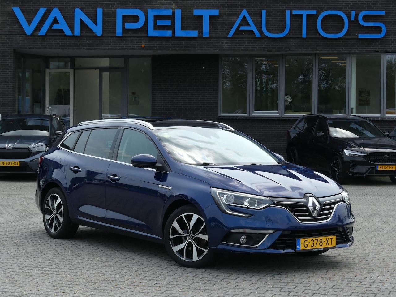 Renault Mégane Estate - 1.5 Blue dCi EDC AUTOMAAT Bose / PANO / CARPLAY - AutoWereld.nl