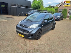 Peugeot 107 - 1.0-12V XS