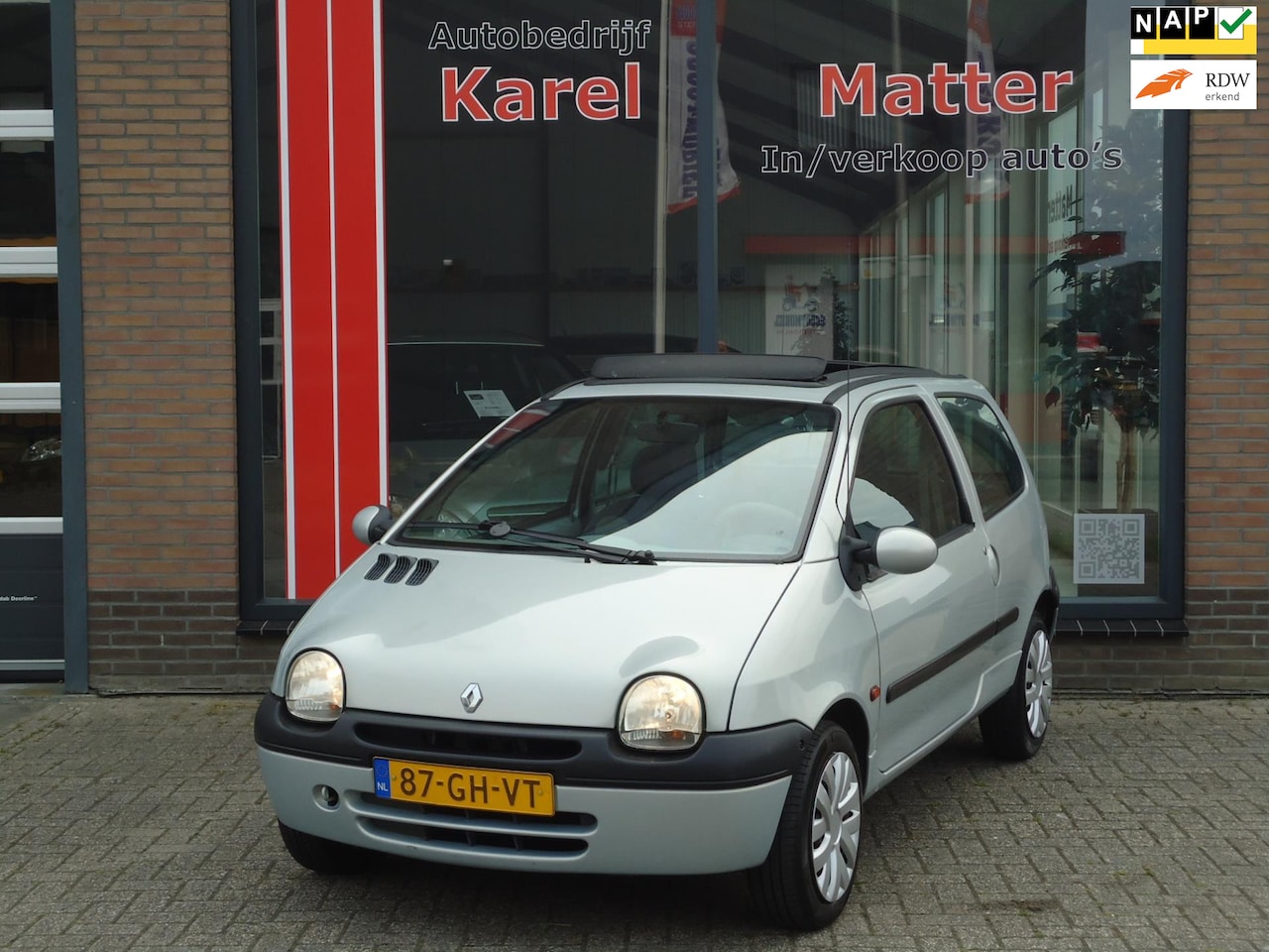 Renault Twingo - 1.2 Expression *SCHUIFDAK* *APK T/M 13-07-2026* - AutoWereld.nl