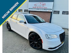 Chrysler 300C - 3.6 AUT KEYLESS CAMERA LEER NAVI XENON VOL