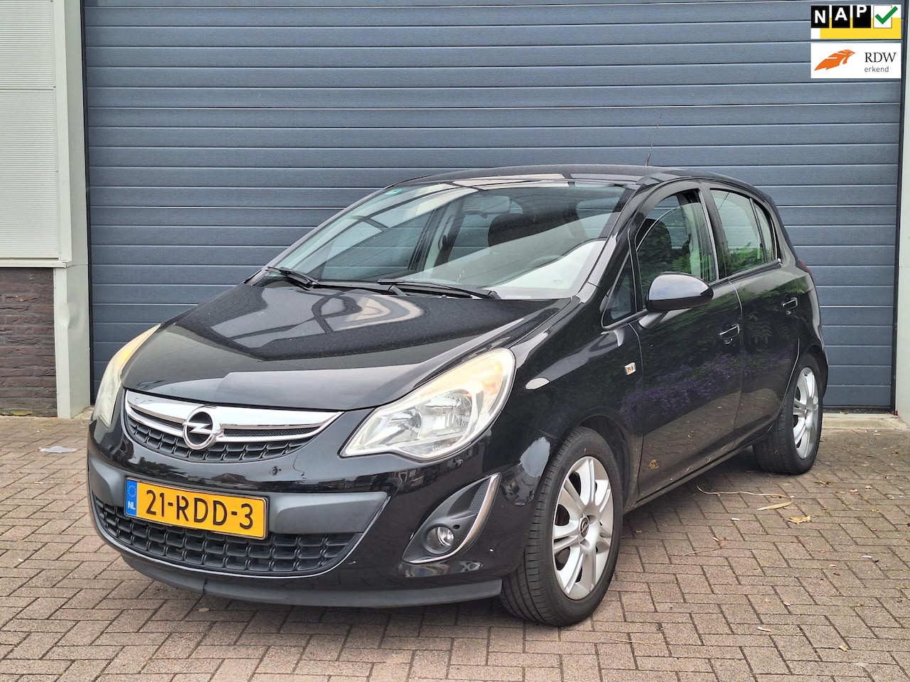 Opel Corsa - | 1.2-16V Edition | Airco | Lage kilometerstand | Cruise control | 1e eigenaar | - AutoWereld.nl