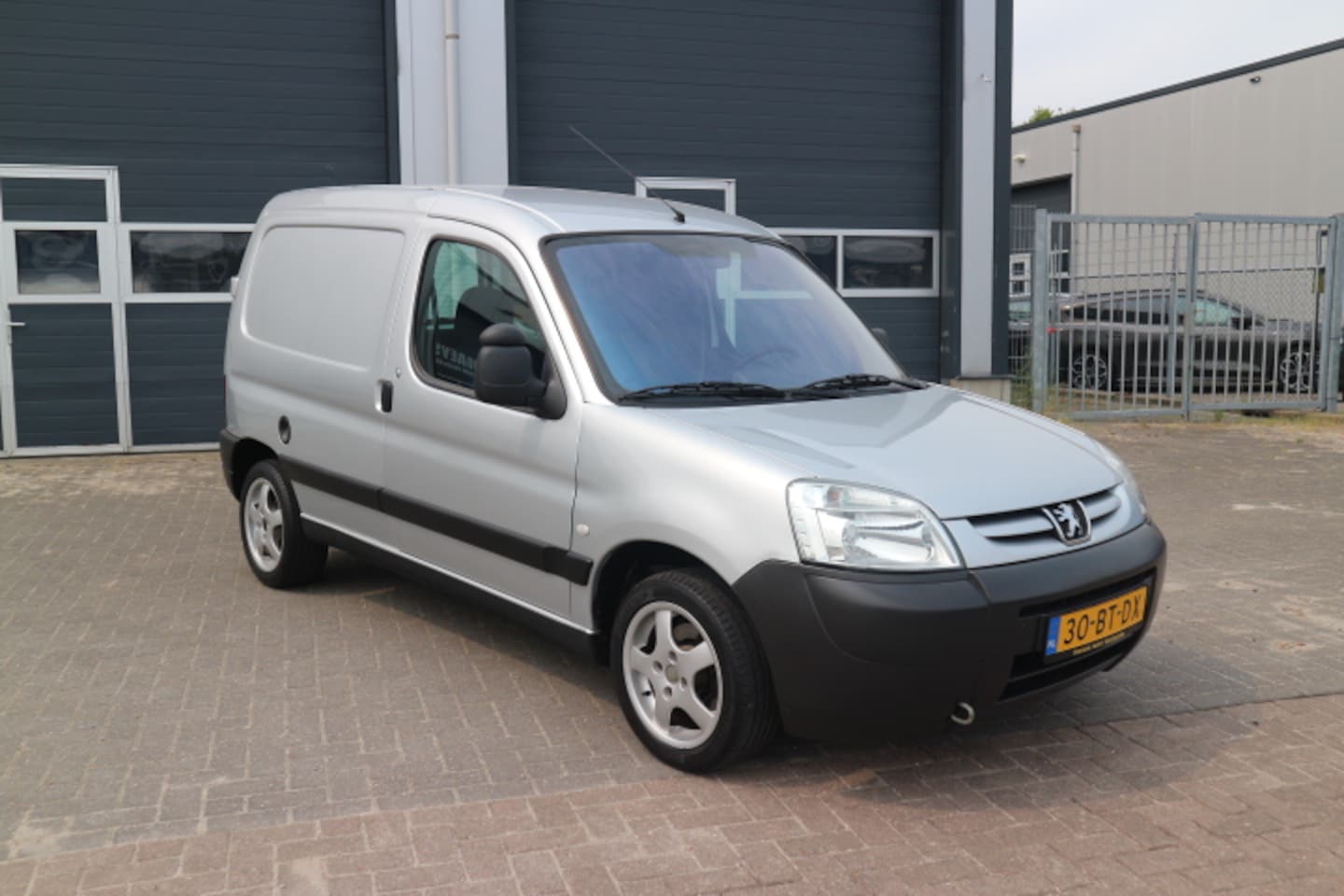 Peugeot Partner - 170C 1.9 D Avantage 170C 1.9 D Avantage - AutoWereld.nl