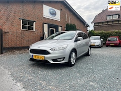 Ford Focus Wagon - 1.0 Lease Edition ( Airco + Trekhaak + Navigatie )