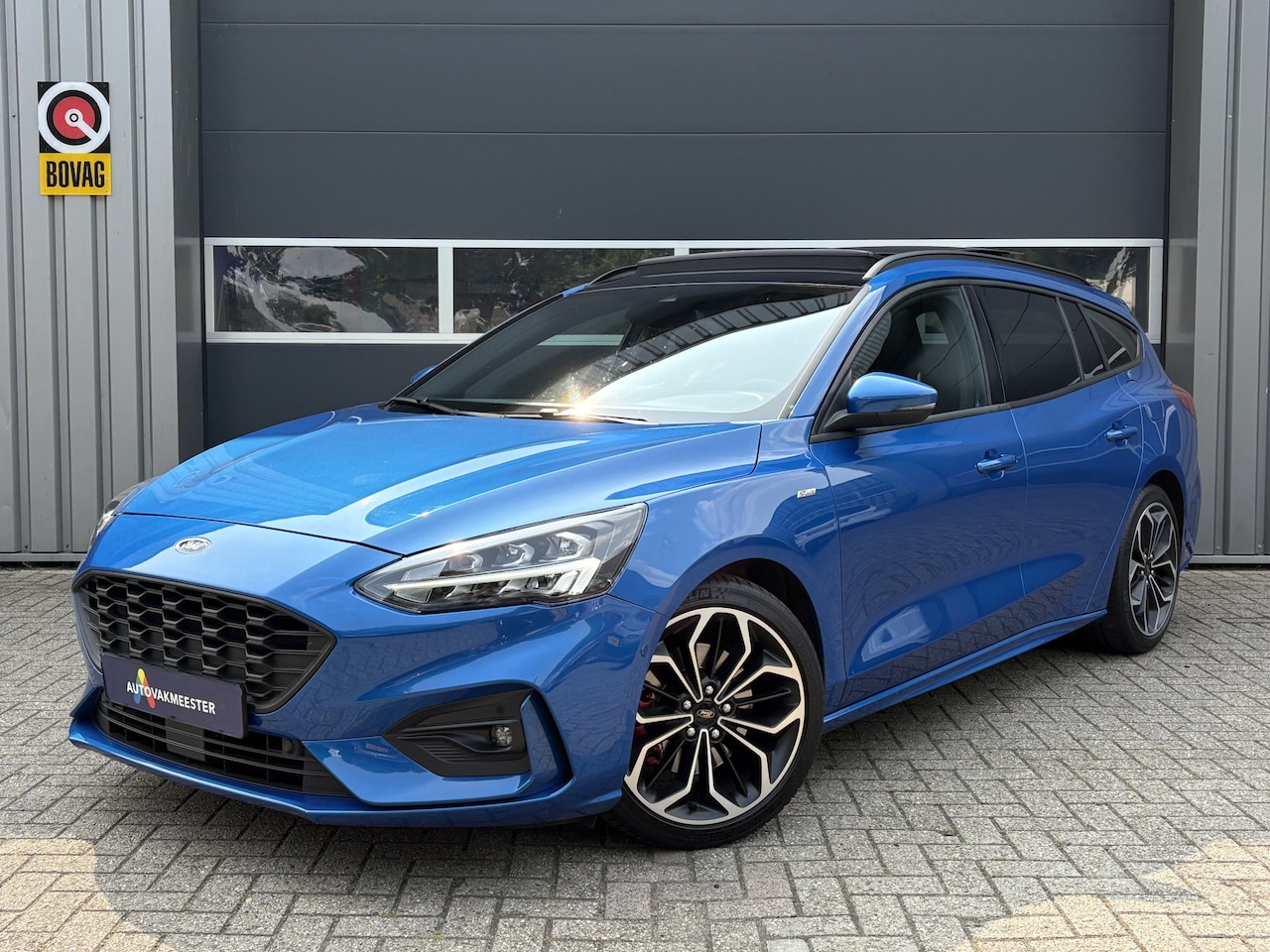 Ford Focus Wagon - 1.5 EcoBoost ST Line Business | Pano | B&O | Adaptive Cruise | Navi | Camera | Trekhaak | - AutoWereld.nl