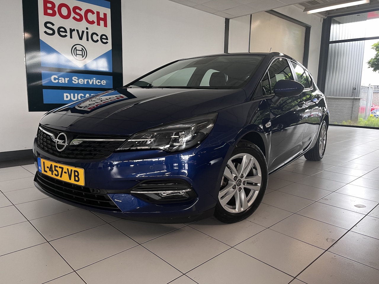 Opel Astra - 1.2 Business Edition Apple carplay, ESP - AutoWereld.nl