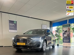 Ford Focus - 1.0 EcoBoost Hybrid Titanium