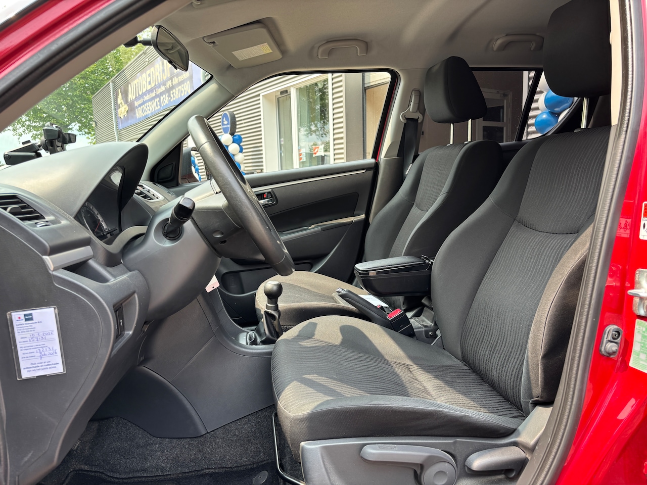 Suzuki Swift - 1.2 Comfort EASSS | Org-NL auto. Stoelverw. 17inch Lm. Airco. Dealer ondh