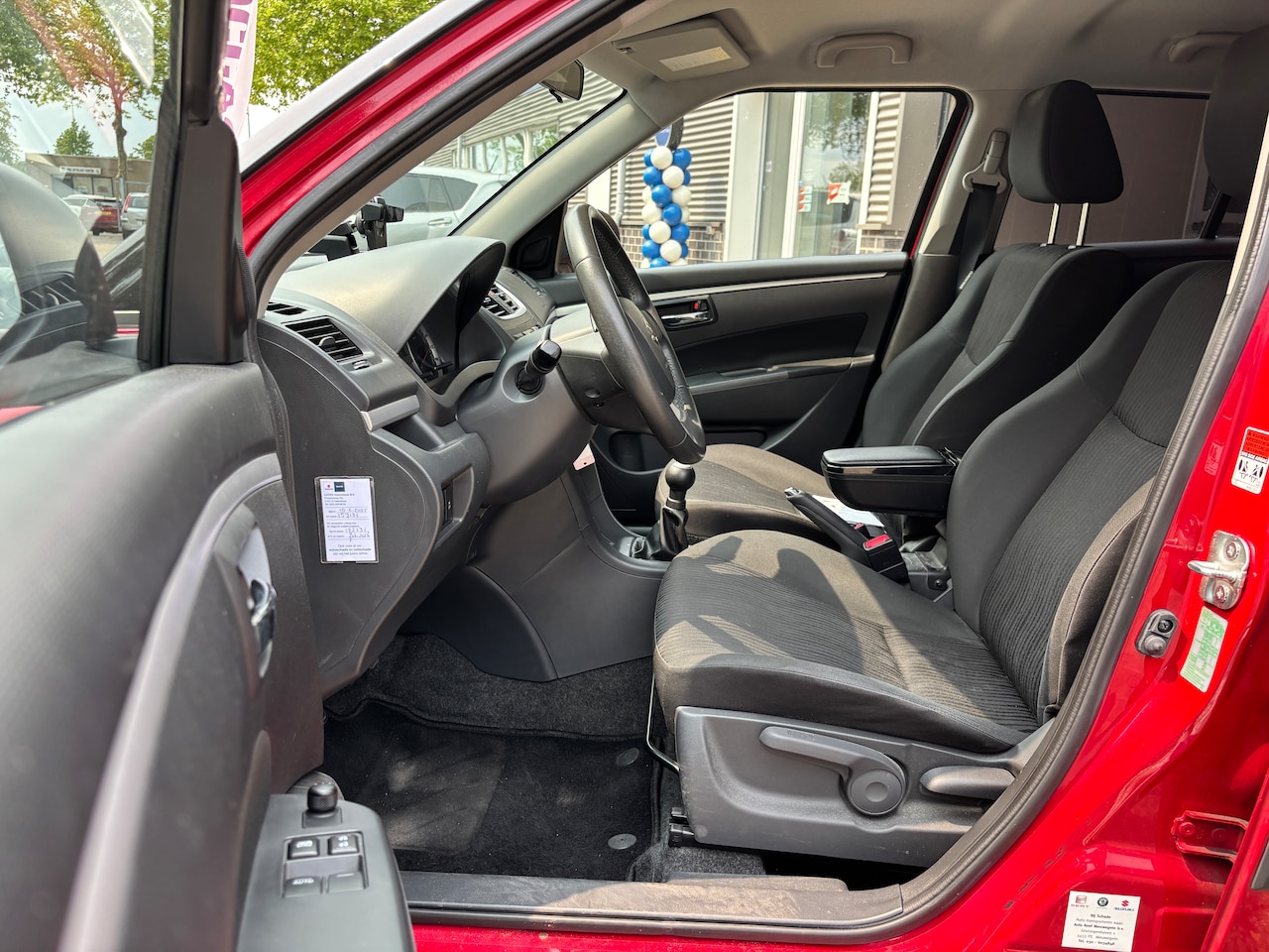 Suzuki Swift - 1.2 Comfort EASSS | Org-NL auto. Stoelverw. 17inch Lm. Airco. Dealer ondh