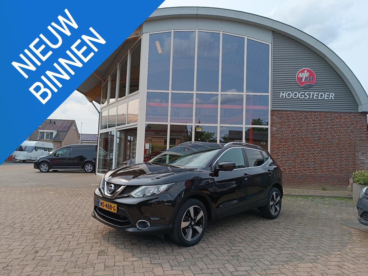 Nissan Qashqai - 1.2 N-Vision 1.2 N-Vision, trekhaak, pano, camera - AutoWereld.nl