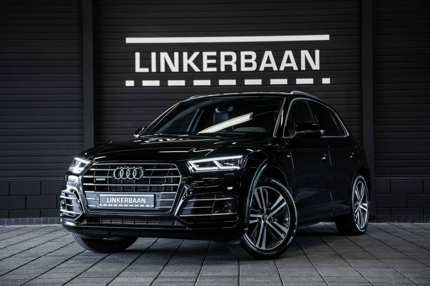 Audi Q5 - 55 TFSI e Quattro Hybride | S-line | Panodak | Luchtvering | Trekhaak | ACC | Matrix | 20 - AutoWereld.nl