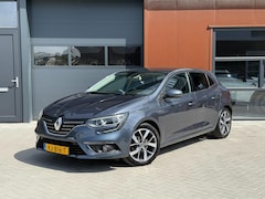 Renault Mégane - 1.5 dCi Bose | Dealer | Keyless | Trekhaak | Camera | PDC | Airco | Cruise Control | Massa