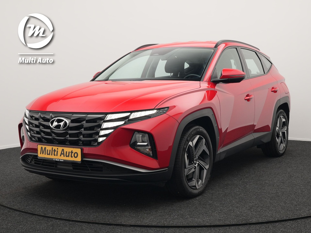 Hyundai Tucson - 1.6 T-GDI Comfort 4WD 265pk Plug In Hybrid Dealer O.H. PHEV | Sportstoelen | L.M. 19" | Ap - AutoWereld.nl