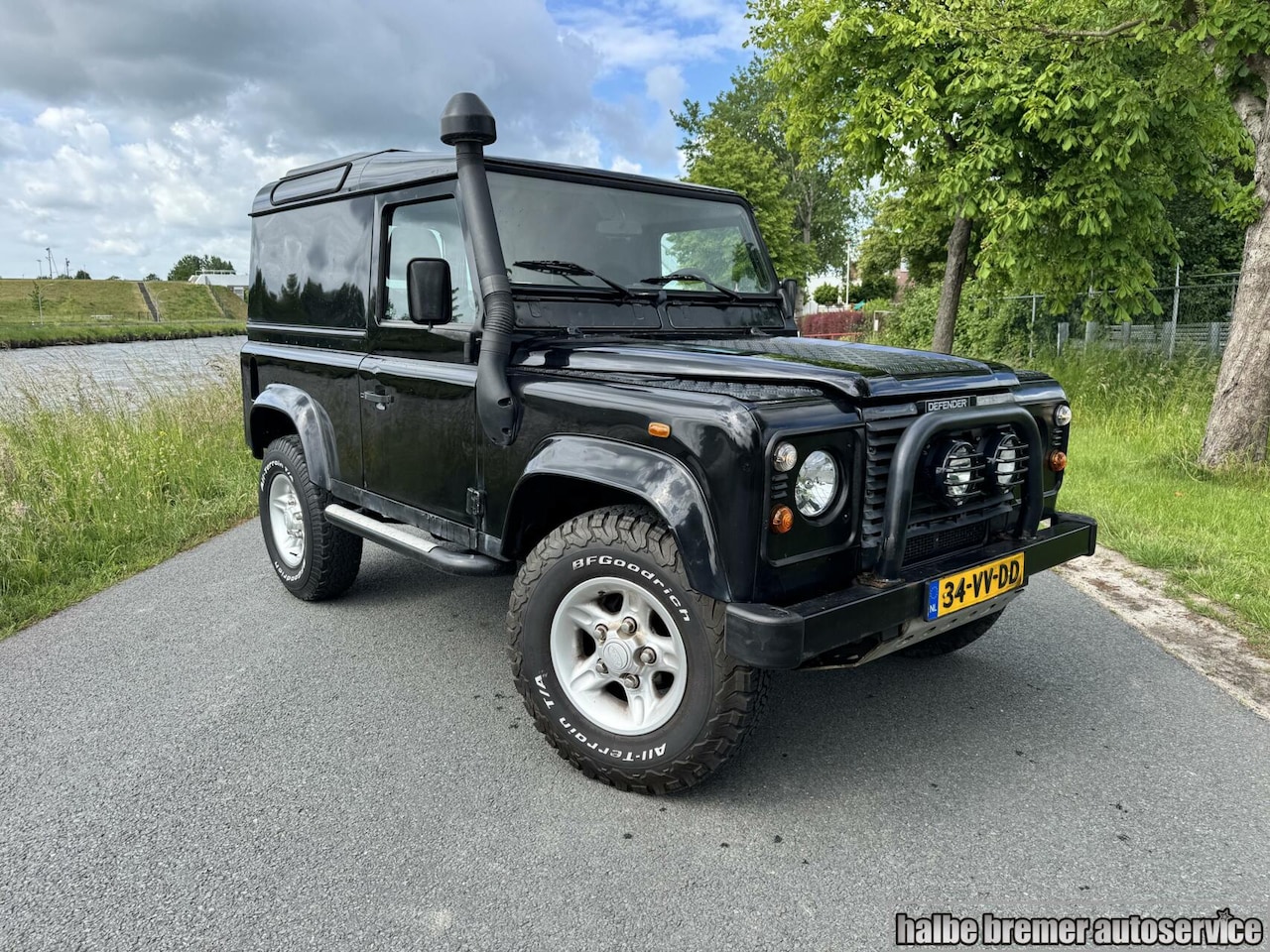 Land Rover Defender Hard Top - 2.5 Td5 90" Youngtimer - AutoWereld.nl