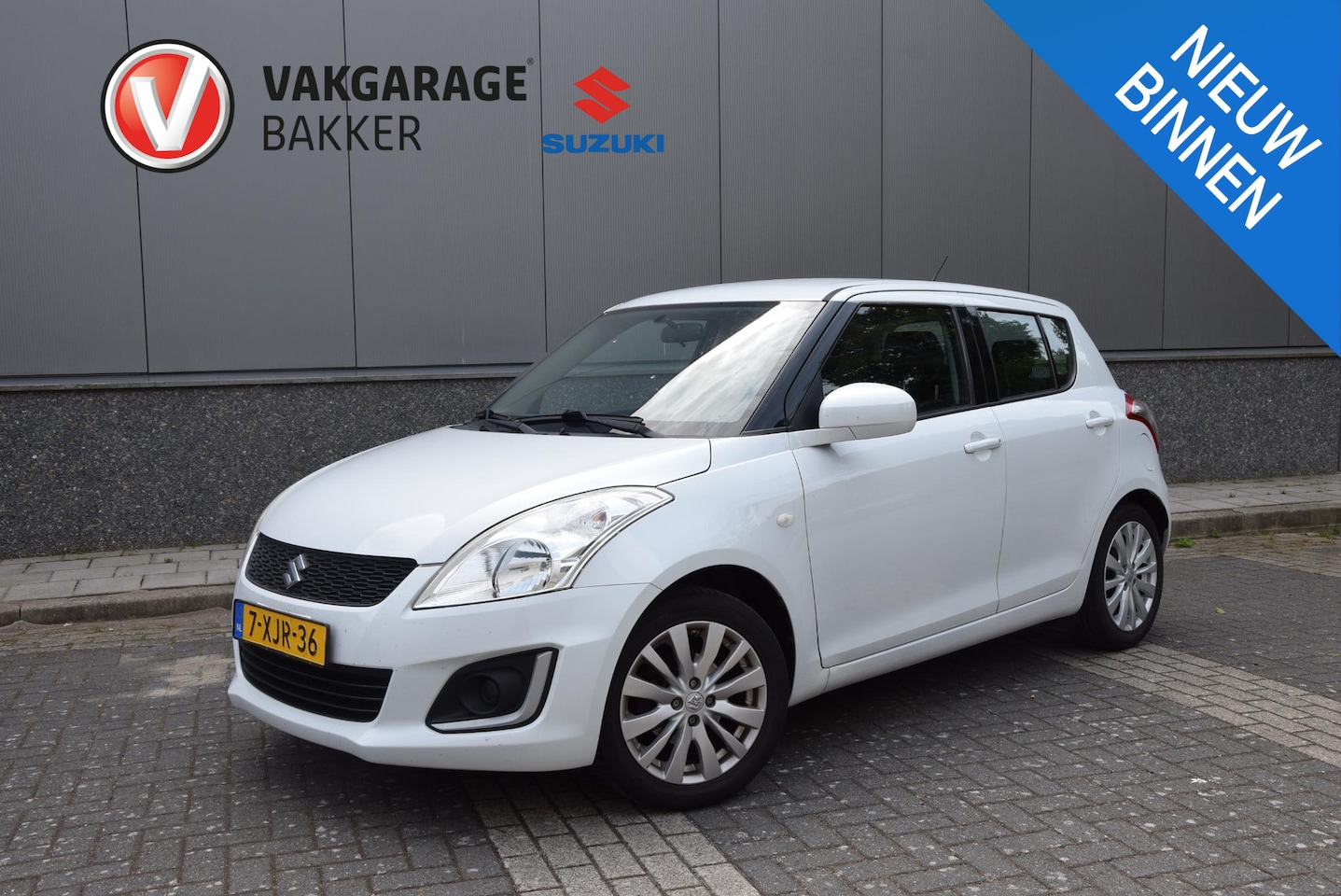 Suzuki Swift - 1.2 Comfort EASSS | Volledig onderhouden | NL-auto | Stoelverwarming | - AutoWereld.nl