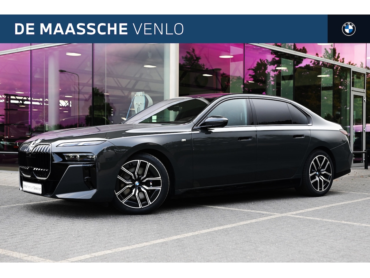 BMW i7 - eDrive50 High Executive M Sport / Panoramadak Sky Lounge / Massagefunctie / Active Steerin - AutoWereld.nl