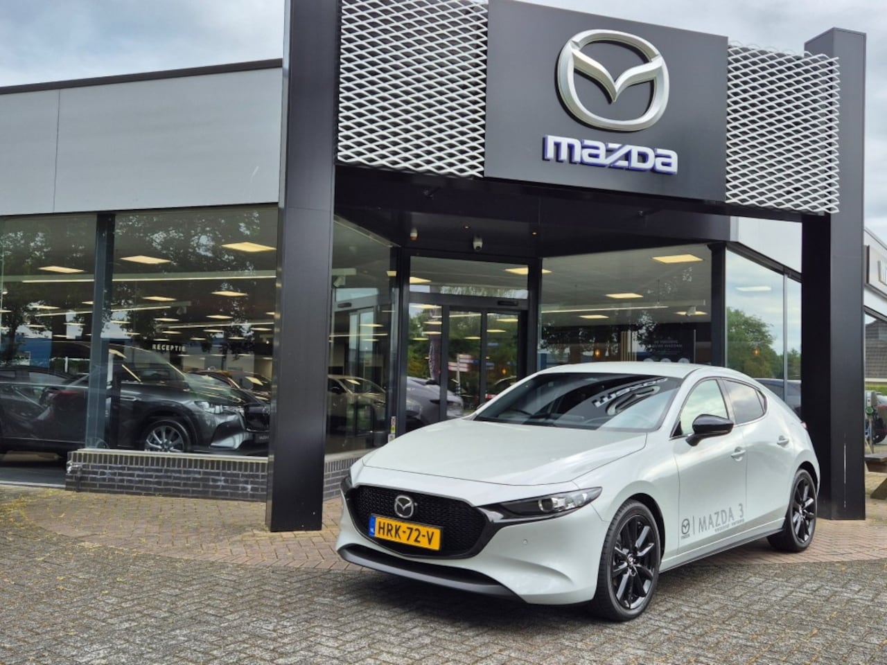 Mazda 3 - E- SKYACTIV-G 140 6MT HOMURA M-HYBRID / MET €3000 VOORDEEL - AutoWereld.nl