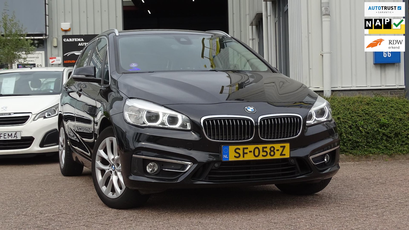 BMW 2-serie Active Tourer - 220i High Executive / NAP / 1e Eigenaar / Dealer onderhouden - AutoWereld.nl