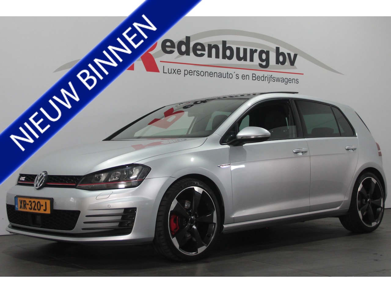 Volkswagen Golf - 2.0 TSI GTI - Automaat - Pano / Carplay / Camera / Stoelverw. - AutoWereld.nl