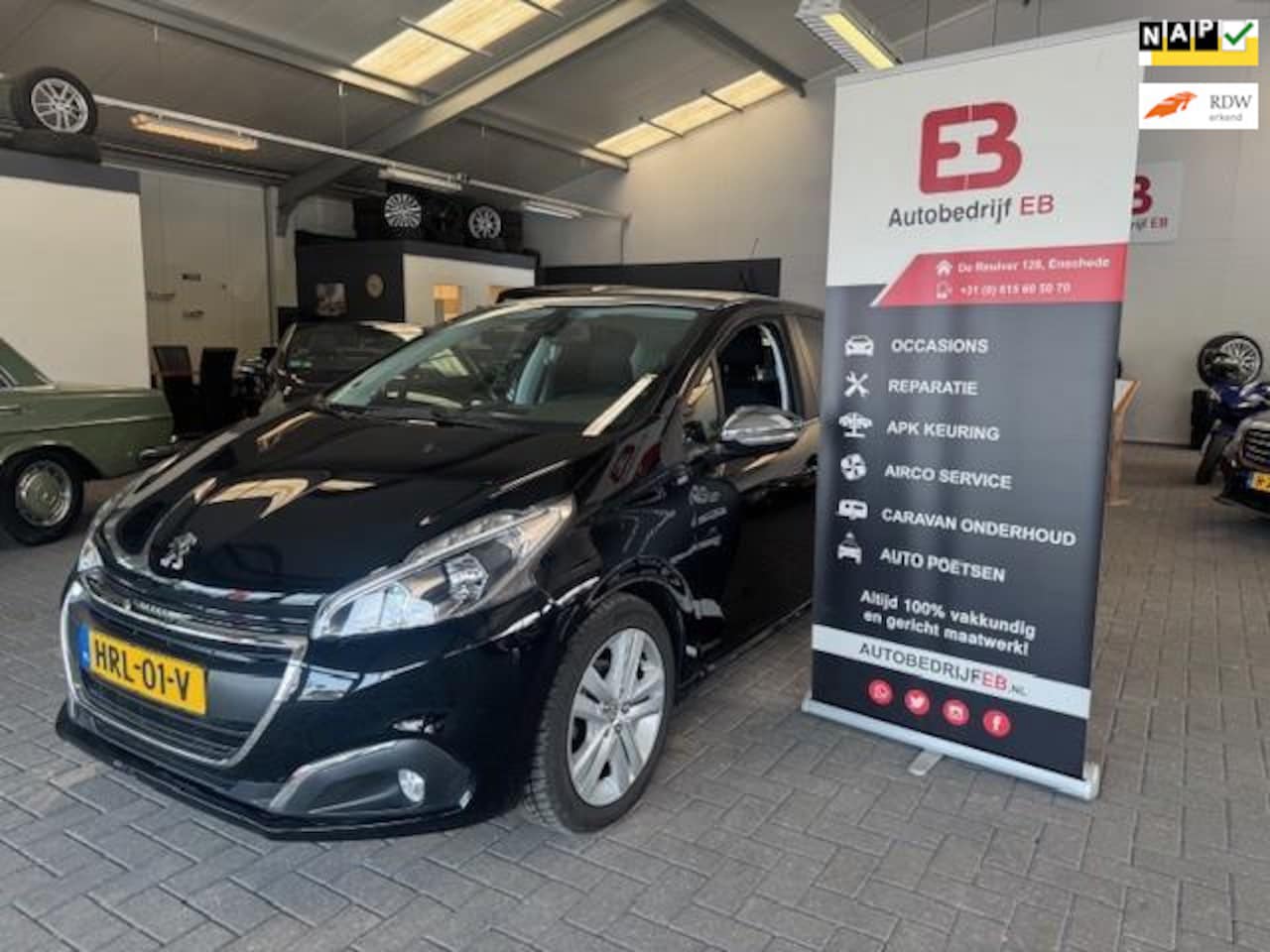Peugeot 208 - 1.2 PureTech -Style!-Panoramadak!-Cruise! - AutoWereld.nl