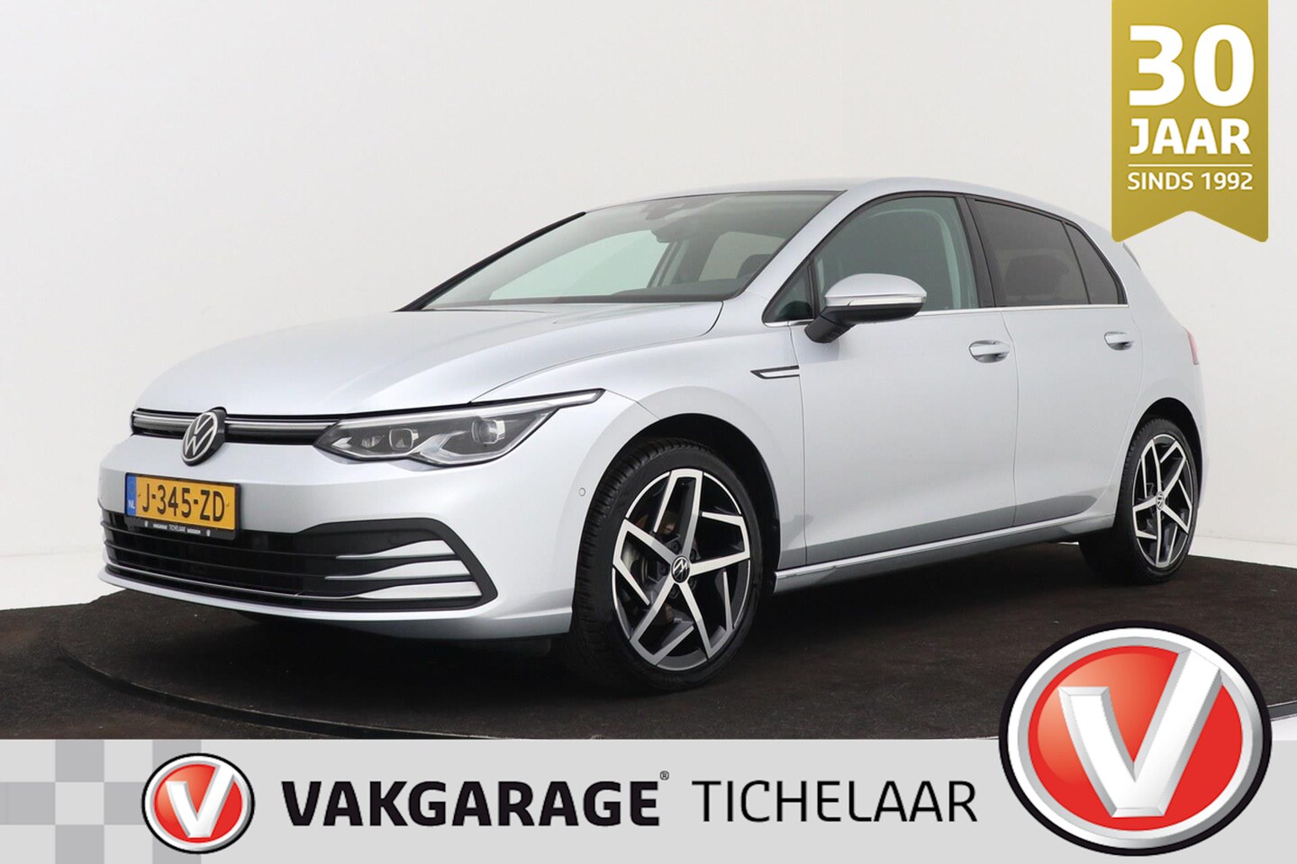 Volkswagen Golf - 1.5 TSI Style | Org NL | Sportstoelen | Camera | CarPlay | Digital Cockpit | LED | Blind S - AutoWereld.nl