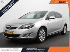 Opel Astra - 1.6 Turbo Automaat Cosmo Lees opmerkingen Navigatie Bluetooth Parkeersensoren Trekhaak Sto