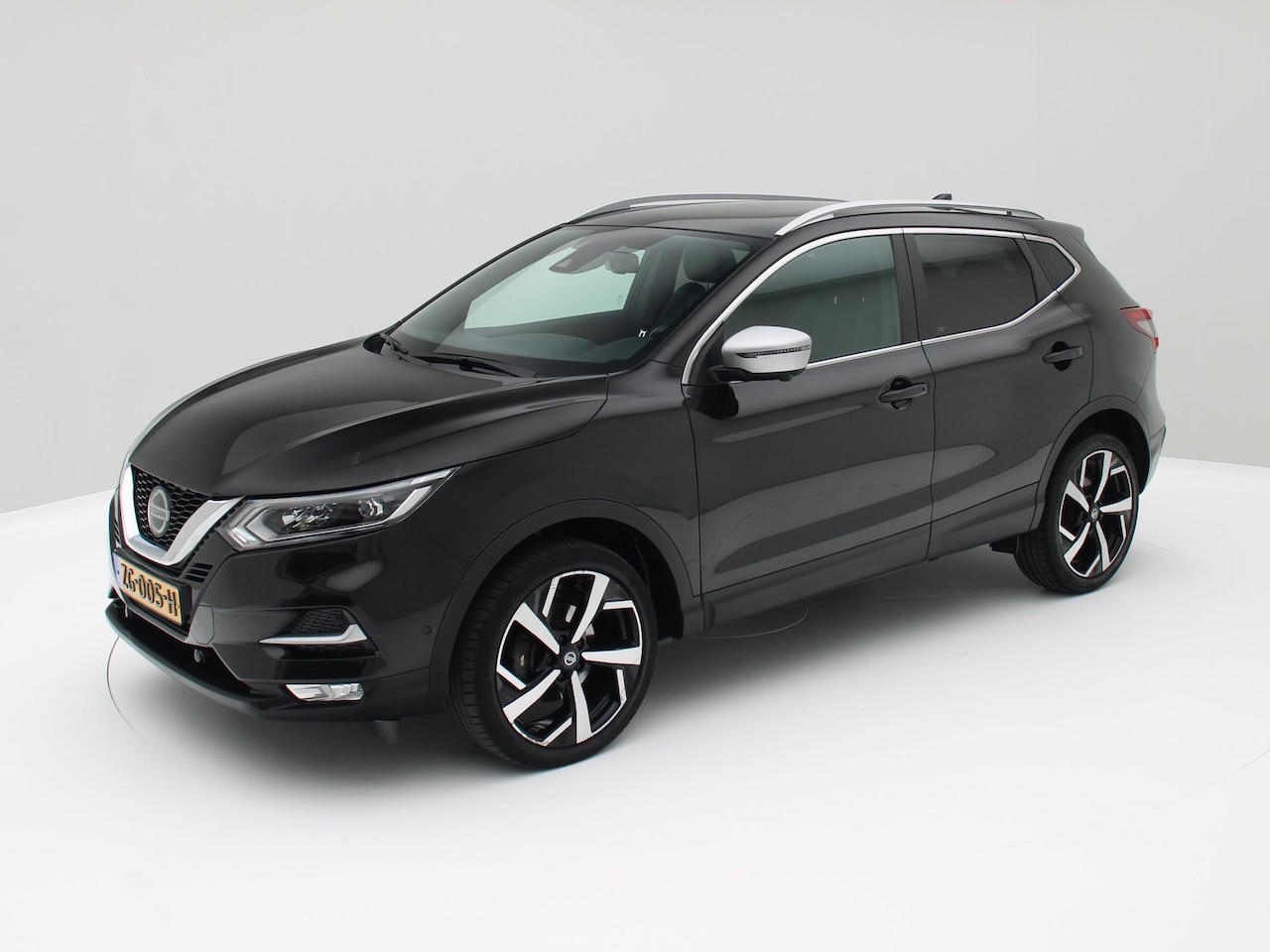 Nissan Qashqai - 1.3 DIG-T Tekna + 160pk Panorama/Camera/Navi. - AutoWereld.nl