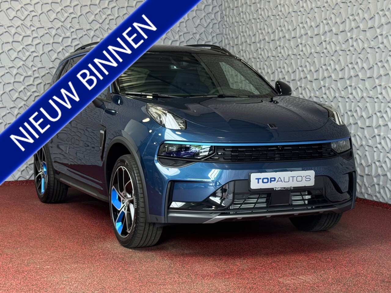 Lynk & Co 01 - ✅ NIEUWE AUTO ✅ / MODEL 2024 STUUR/STOEL VERW. 1.5 261 PK ZWARTE HEMEL 360CAM 4 JAAR GARAN - AutoWereld.nl