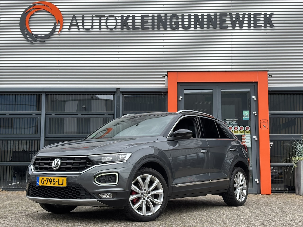 Volkswagen T-Roc - 1.5 TSI Sport / NL Auto / Android Auto/Apple Carplay / Navi / Digital Cockpit / - AutoWereld.nl