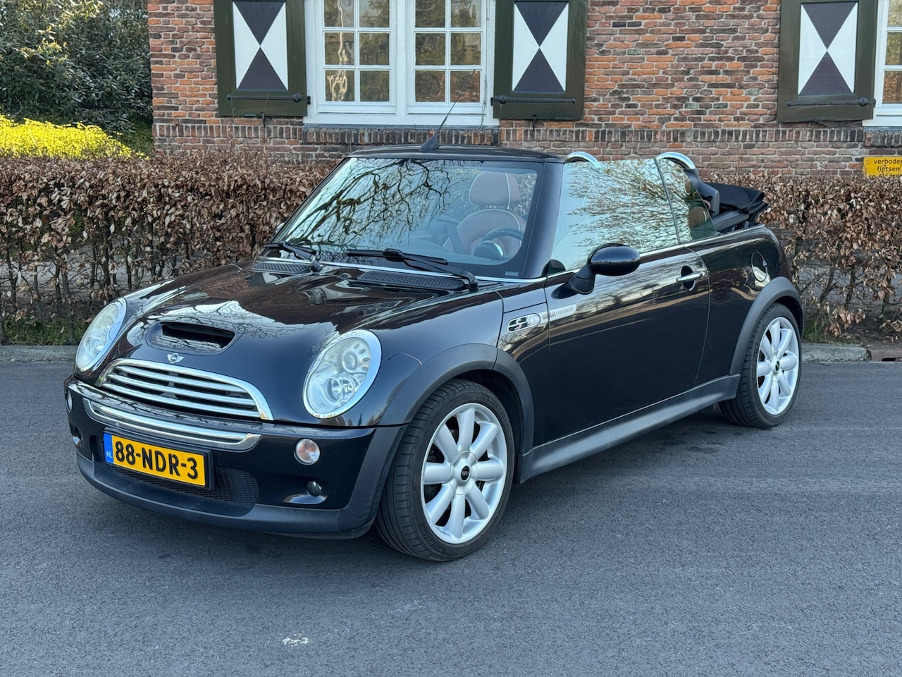 MINI Cabrio - Mini 1.6 Cooper S Sidewalk H/K audio | Leder | Cruise | Topstaat - AutoWereld.nl