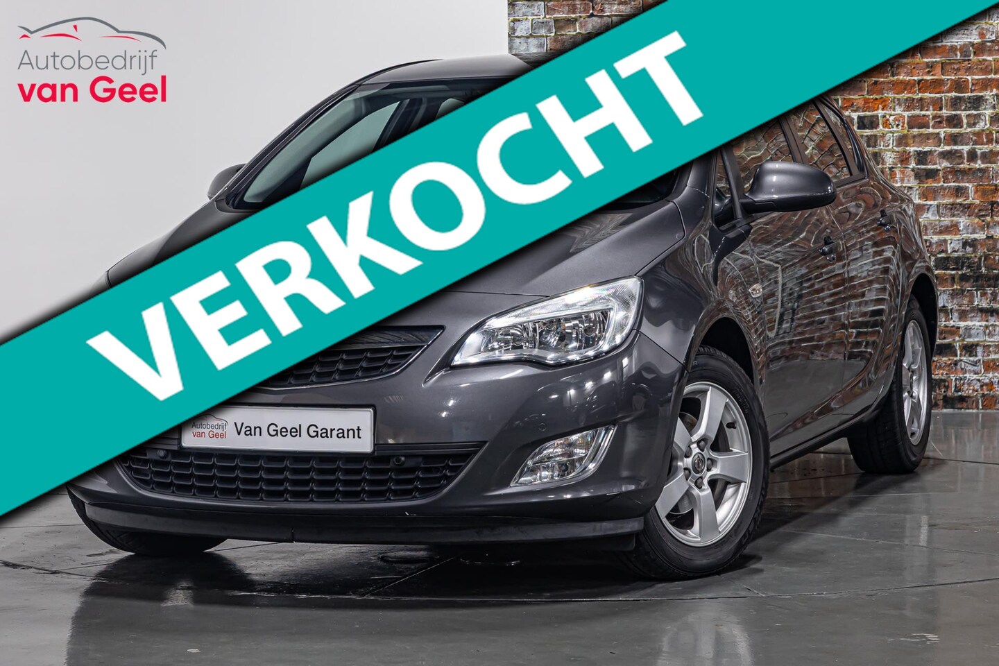 Opel Astra - 1.4 Turbo Edition I Airco I Trekhaak I Navi - AutoWereld.nl