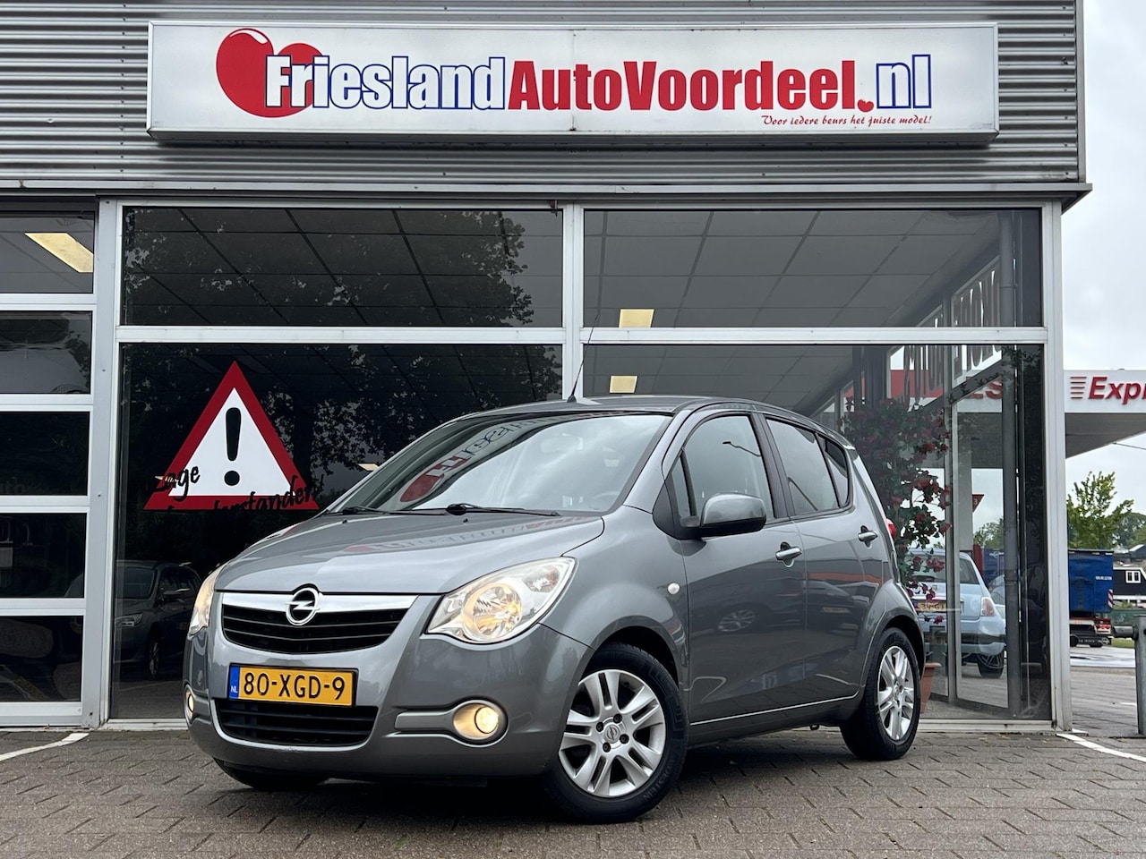Opel Agila - 1.0 Edition / 83.530 KM / Airco / Nieuwstaat! / 2012 - AutoWereld.nl