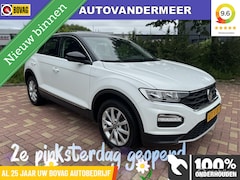 Volkswagen T-Roc - 1.5 TSI Style / Navigatie / Etc