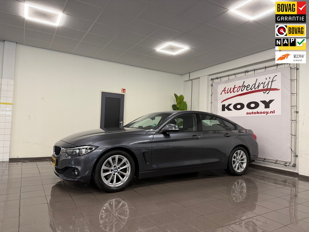 BMW 4-serie Gran Coupé - 420i High Executive * Dealer onderhouden / Navigatie / Afn. Trekhaak / NL Auto * - AutoWereld.nl