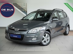 Hyundai i30 CW - 1.6i Style Station Prins LPG Automaat Trekhaak Clima Airco Cruise Youngtimer Volledig Onde
