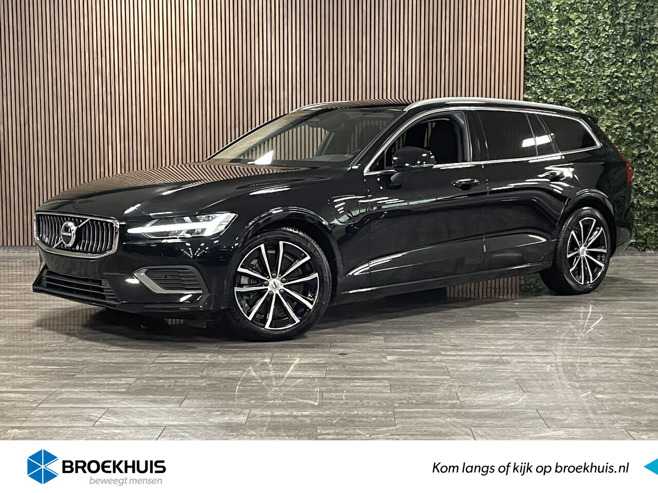 Volvo V60 - T6 AWD Recharge Plus Bright | Adaptieve Cruise Control | Stoelverwarming voor+achter | Stu - AutoWereld.nl