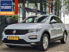 Volkswagen T-Roc - 1.0 TSI Style | PDC voor en achter | Achteruitrijcamera | LM Velgen | Airco | Cruise Contr