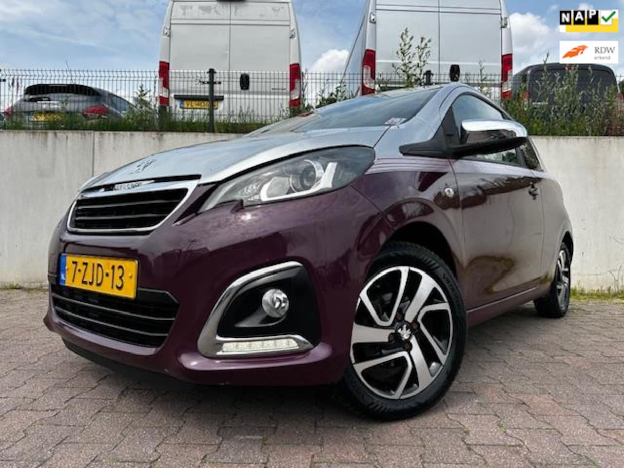 Peugeot 108 - 1.0 e-VTi Allure/CRUISE/AIRCO/1STE EIGENAAR/SPORT VELGEN/LAGE KMSTAND/NL AUTO/ - AutoWereld.nl