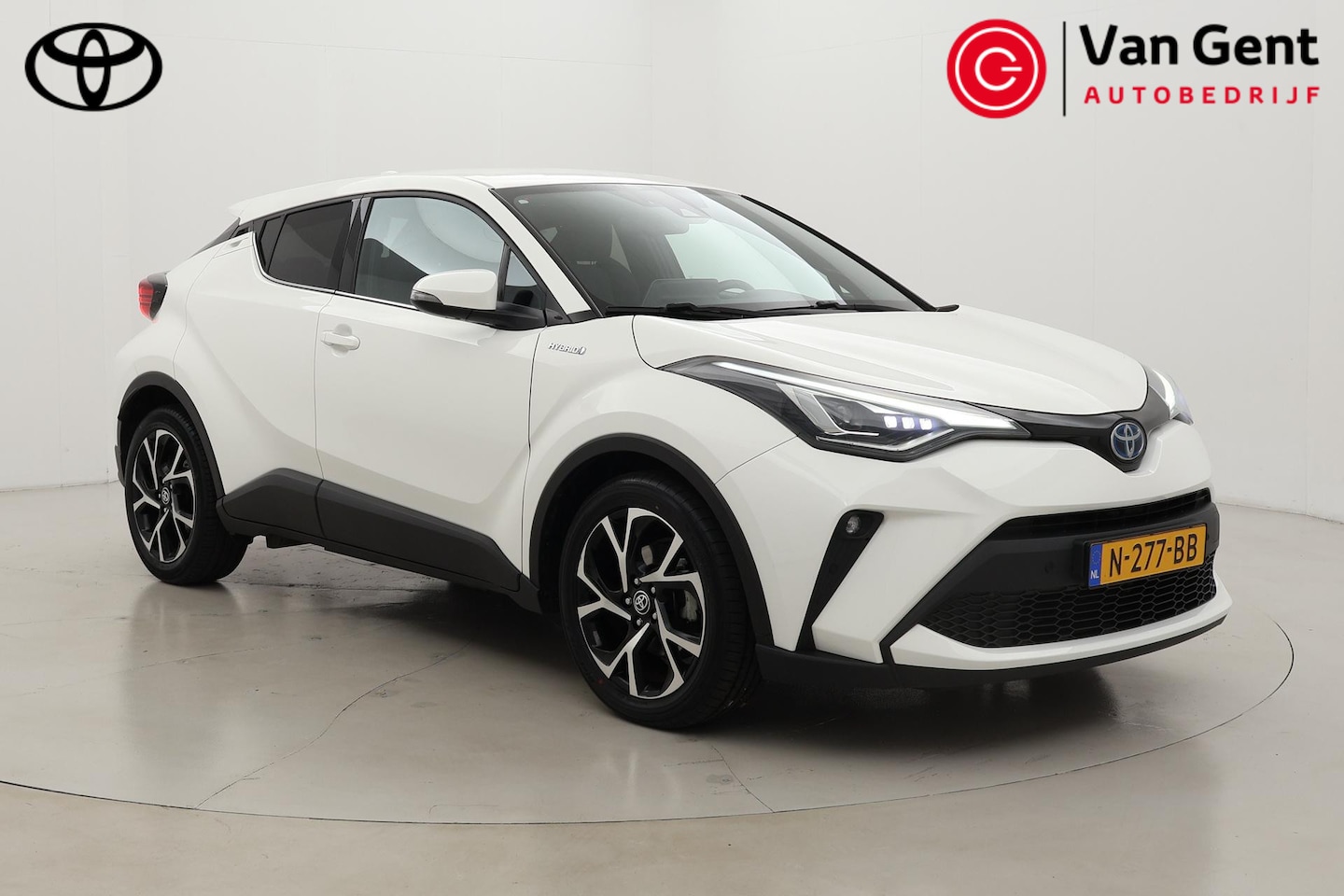 Toyota C-HR - 1.8 Hybrid Style | Trekhaak | Navigatie | Dodehoek detectie | JBL | Stoelverwarming - AutoWereld.nl