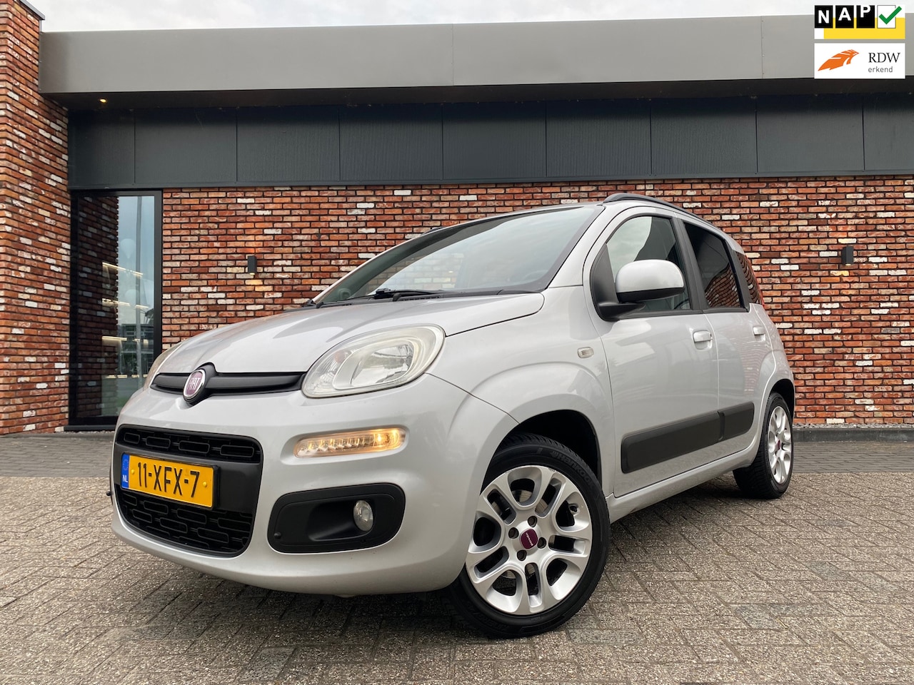 Fiat Panda - 0.9 TwinAir Lounge Automaat Trekhaak Lm Velgen! - AutoWereld.nl