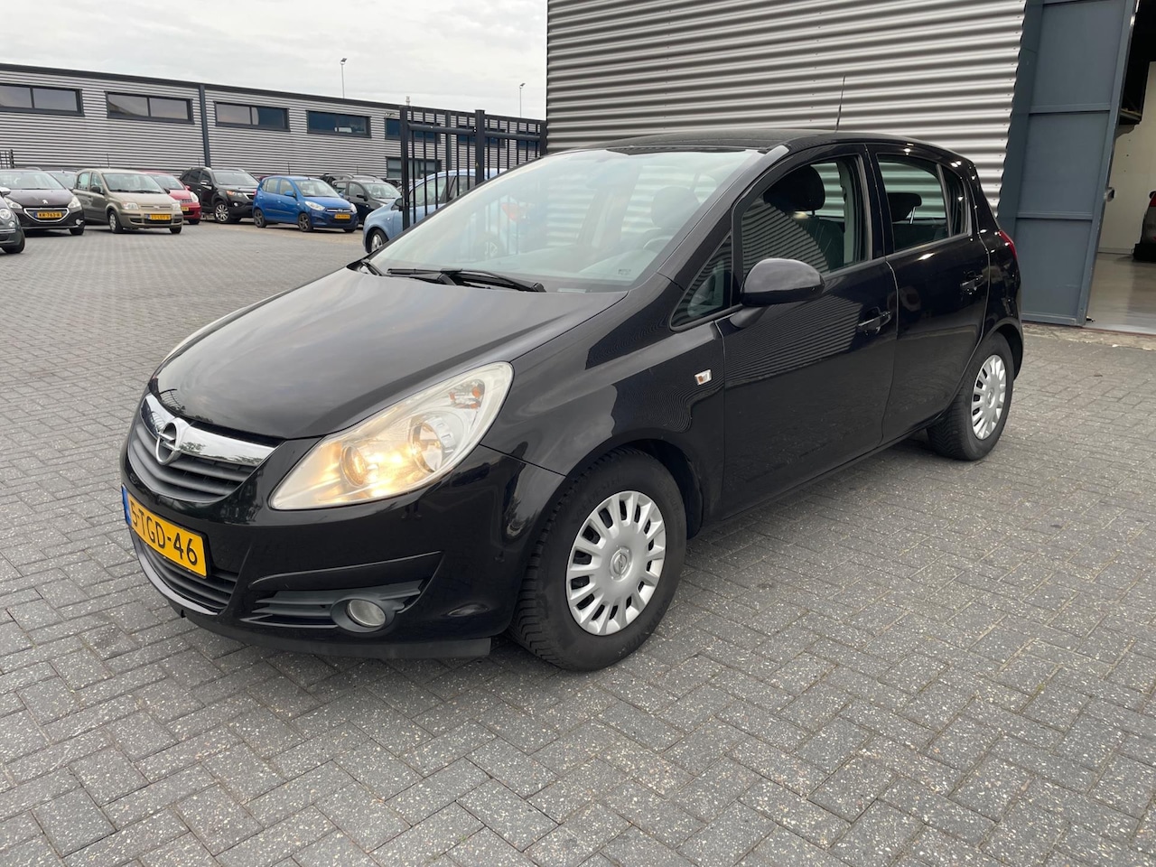 Opel Corsa - 1.4-16V '111' Edition 1.4-16V '111' Edition - AutoWereld.nl