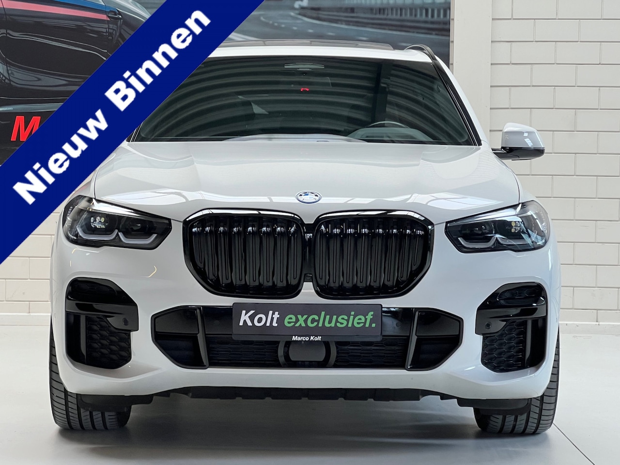 BMW X5 - xDrive45e High Executive M-Sport 394 PK Automaat / Luchtvering / Panoramadak / Apple CarPl - AutoWereld.nl