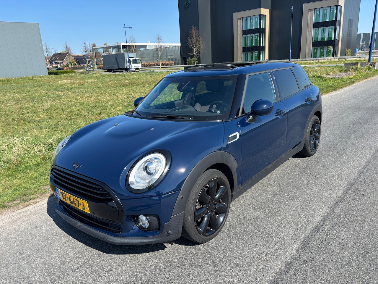 MINI Clubman - 1.5 Cooper Salt Business Editie Automaat, NAVI, Panodak, Harman / Kardon - AutoWereld.nl
