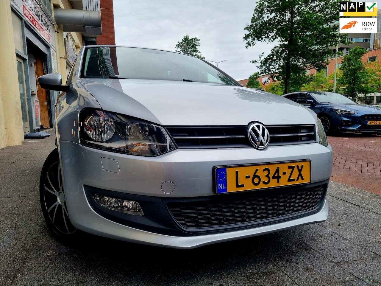 Volkswagen Polo - 1.4-16V Highline 5drs Automaat Carplay - AutoWereld.nl