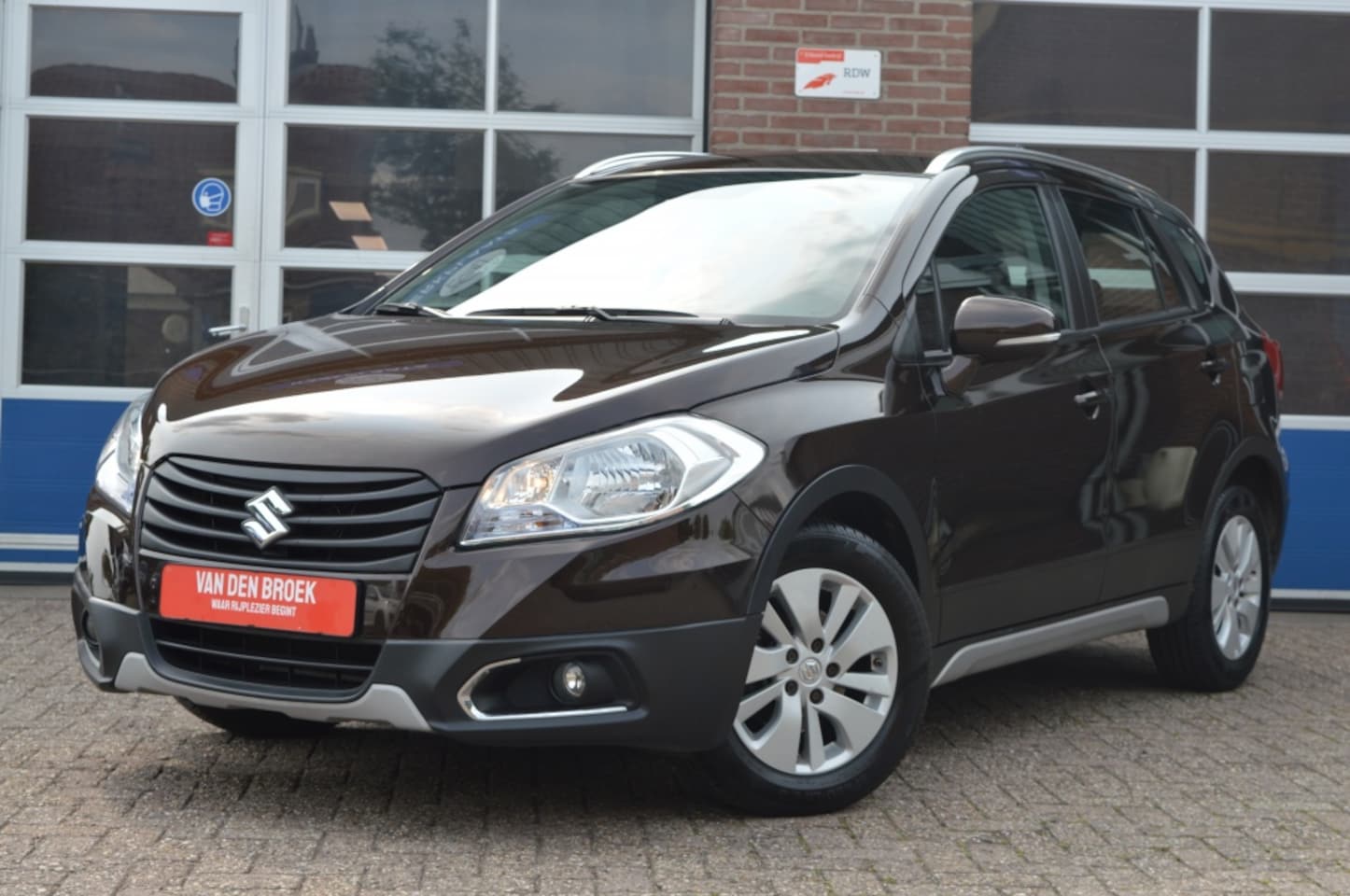 Suzuki SX4 S-Cross - 1.6 Exclusive | AUT - TRK.HAAK - AutoWereld.nl