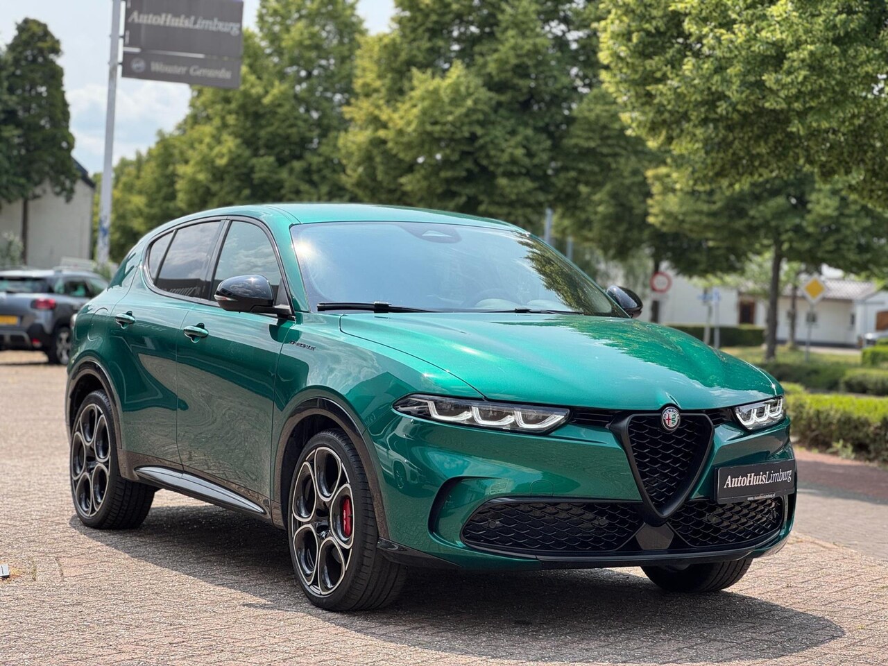 Alfa Romeo Tonale - 1.5T Hybrid 160 PK Speciale| Verde Montreal|CarPlay|Camera|Nieuwstaat! - AutoWereld.nl