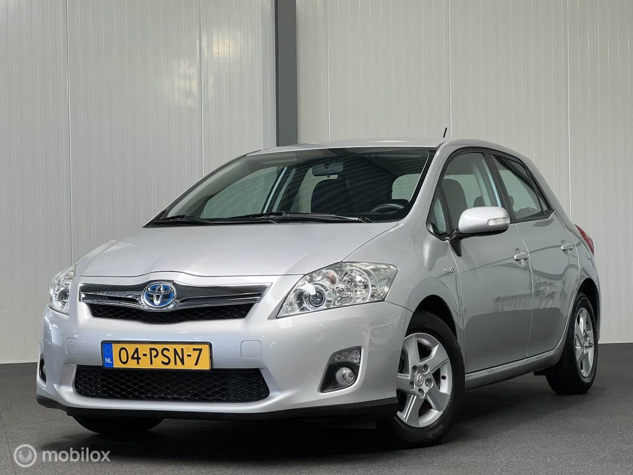 Toyota Auris - 1.8 Full Hybrid Aspiration [ NAP climate LM ] - AutoWereld.nl